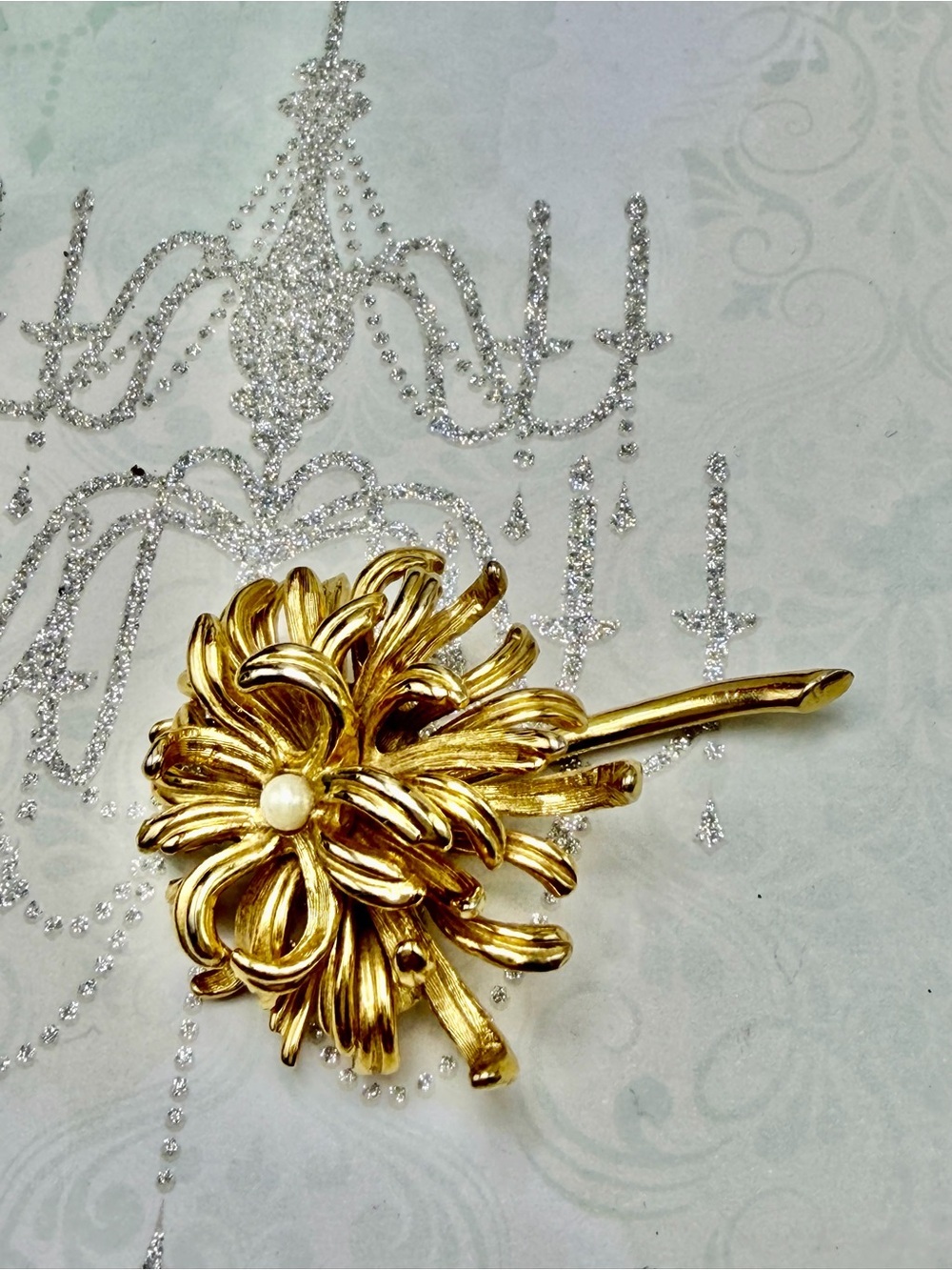 Vintage Chrysanthemum brooch Marcel Boucher #cz315